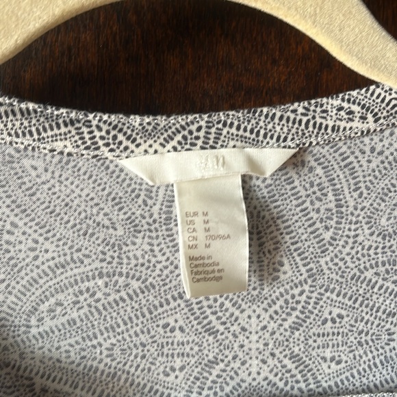 H&M blouse - Picture 6 of 7